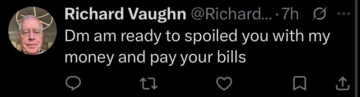 driipysoup's tweet photo. the concept of a bot replying to this photo of roman https://t.co/Eq8JELryaJ