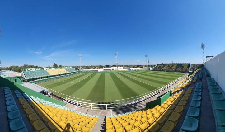 muzzo_bruno's tweet photo. ℹ️🏟️⬇️Lo que les adelante: 
#AtleticoTucuman jugará el miércoles 16 su duelo de #CopaArgentina. Será en Buenos Aires.

Sede ? Estas son las 2 opciones más fuertes:

• Estadio “Tito” Tomaghello 
• Estadio Ciudad de Caseros 

( No se descarta el Florencio Sola) https://t.co/UAV51HiIcO