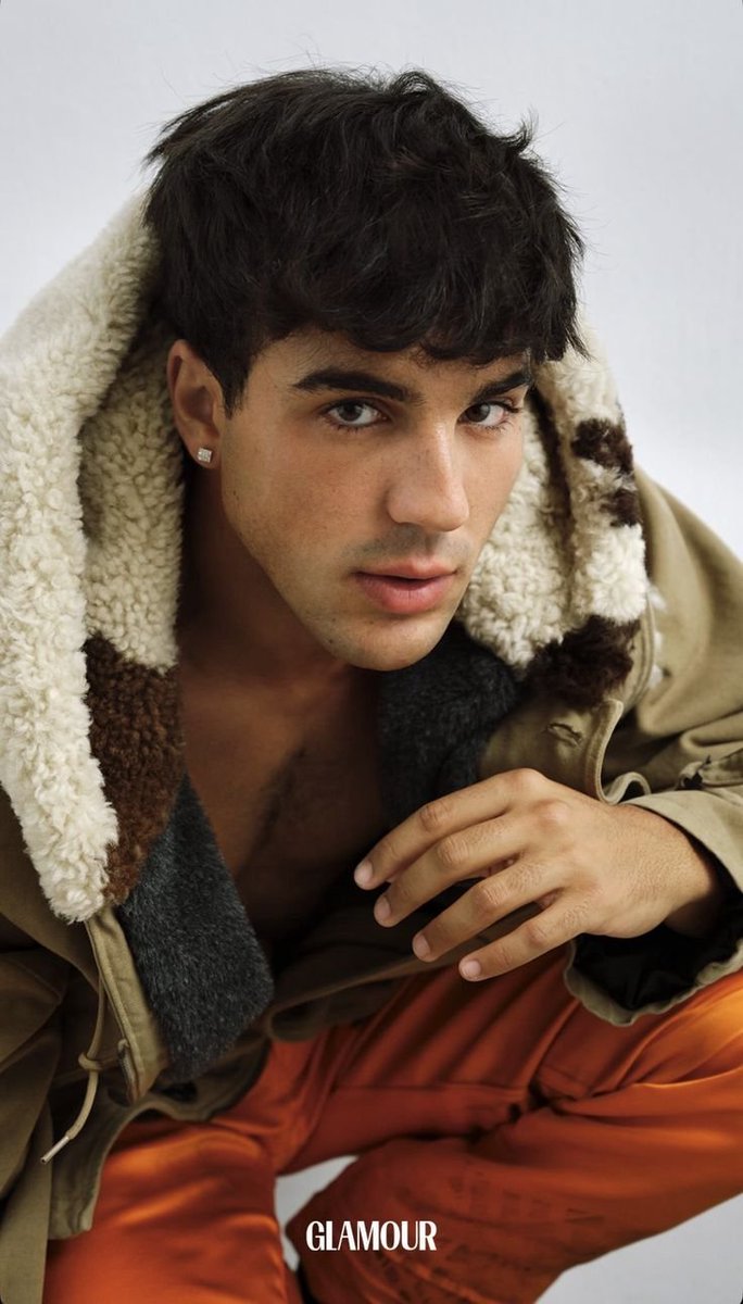 Oscar_fake_'s tweet photo. Óscar Casas
Actor y modelo
Embajador de marcas
Empresario bisexual
#fake #fanaccount #notreal https://t.co/UFB5sDfjT9