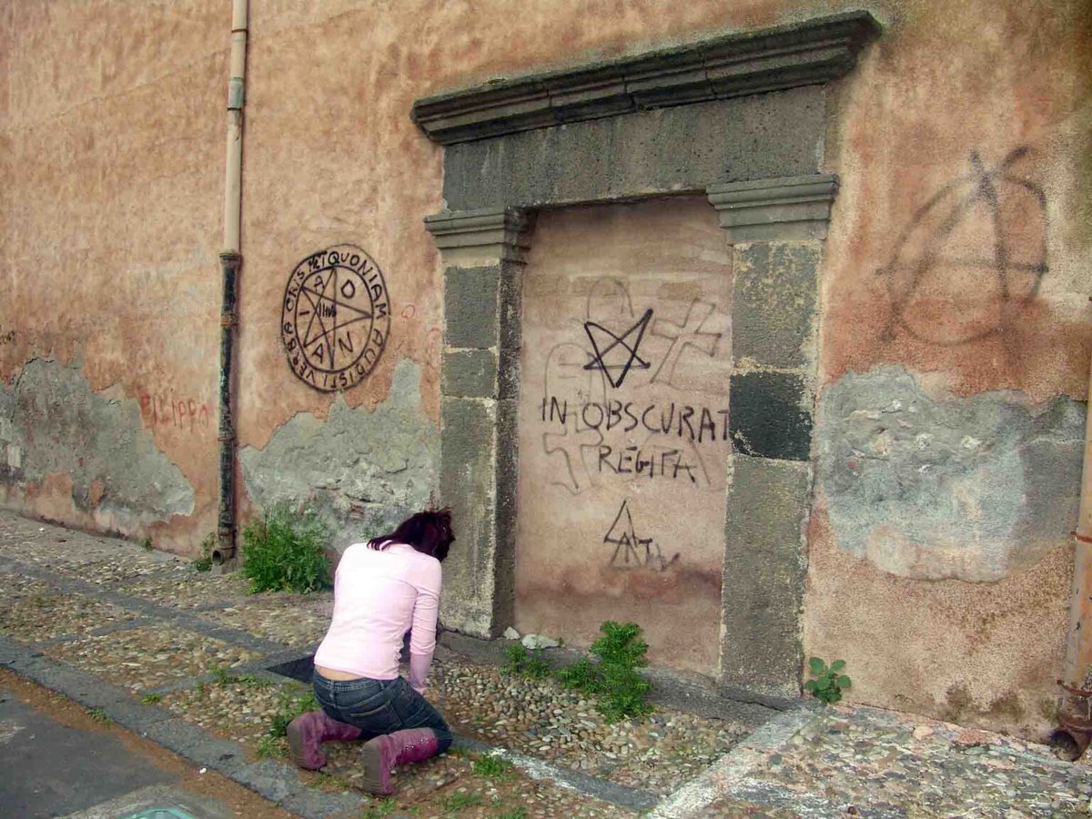galluzzilucio's tweet photo. 🔴 2026, #SATANISMO NEL #PAVESE
IN CERCA DI ADEPTI 🔴
1/ https://t.co/iJMckhOytE