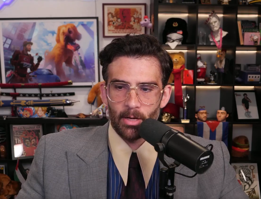 actingliketommy's tweet photo. One of the most bizarre things about Hutch is how he's actually putting a different hairline on Hasan in his video thumbnails... like bro.

He's so broken over the man he's got to photoshop his own male pattern baldness onto the guy in thumbs. It is fucking wild, boss. https://t.co/bPlMd1tTIs