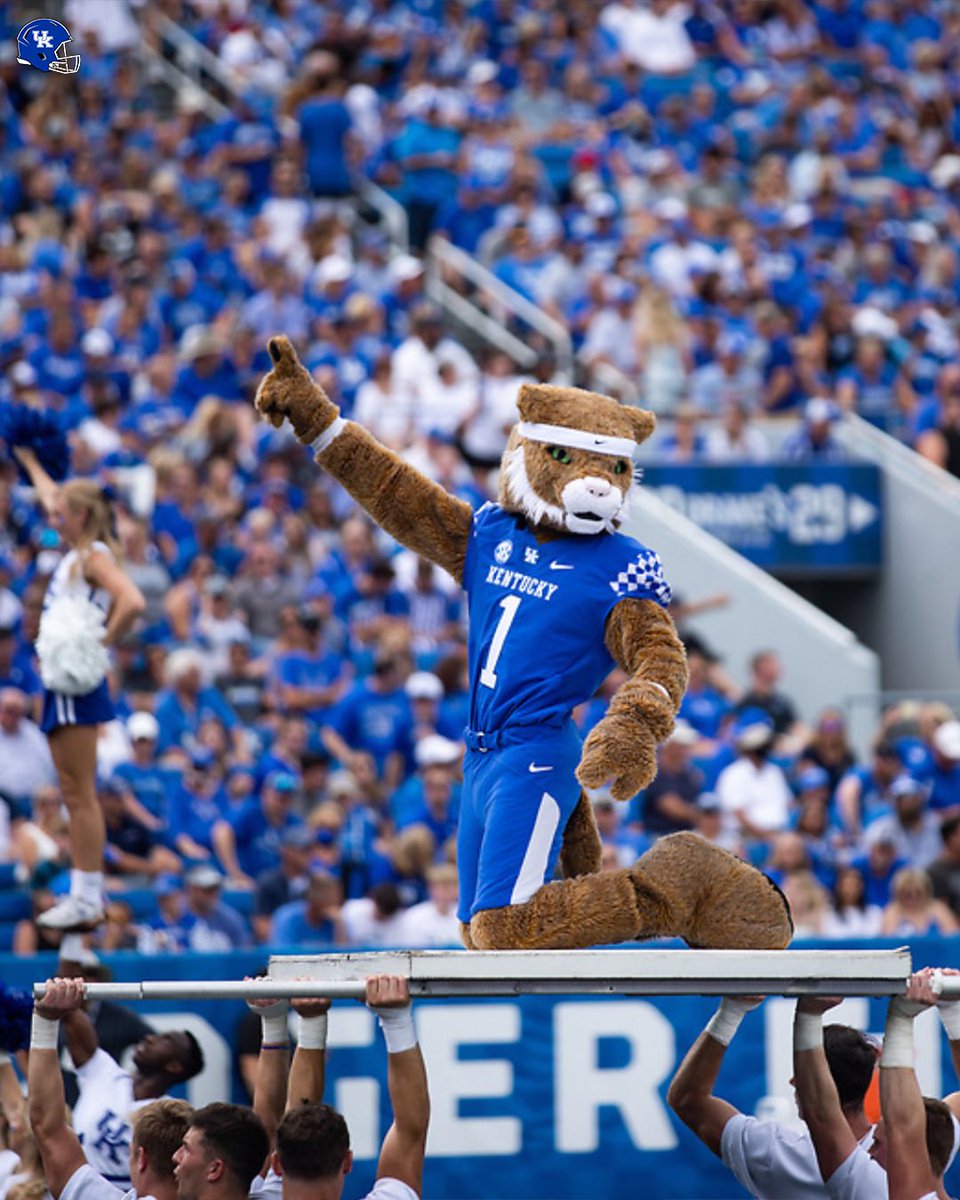 UKFootball's tweet photo. 🚨CALLING BBN 🚨

Get your $26 ticket for the 2026 season opener at the link below! Offer expires Sept. 2 at 11:59 p.m. Remember to wear white!

🎟️: https://t.co/cBIlQeiEAZ https://t.co/KHanm4AHrL