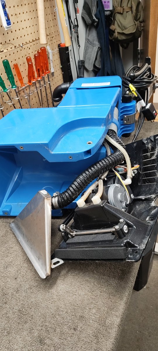 PerformanceVac's tweet photo. We do expert carpet cleaner and vacuum repair.
Come see us today for an estimate. 

#repair #vacuumcleaner #rugdoctor #colorado #clippy https://t.co/NpJxrVKkyj