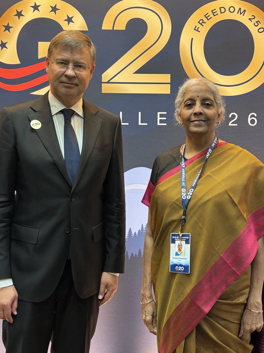VDombrovskis's tweet photo. Pleased to meet Ms Nirmala Sitharaman, Indian Minister of Finance and Corporate Affairs, on the sidelines of G20 meetings in Asheville, US.

Over recent years, the EU and India have significantly strengthened their relationship, including by sealing a trade deal. We can do much more together 🇪🇺🇮🇳

We also discussed current geopolitical developments and the need to put an end to Russia’s aggression against Ukraine, and to resolve the conflict in the Middle East - which both weight on the global economy.