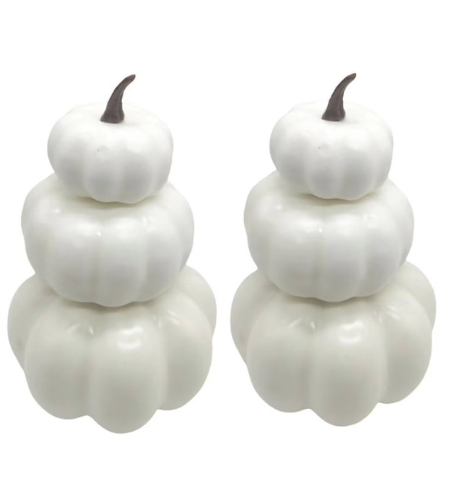 RBurow's tweet photo. Get a pile o' pumpkins, some for peanuts. 🎃https://t.co/WRWniavBOL https://t.co/w9lEEiAkEK