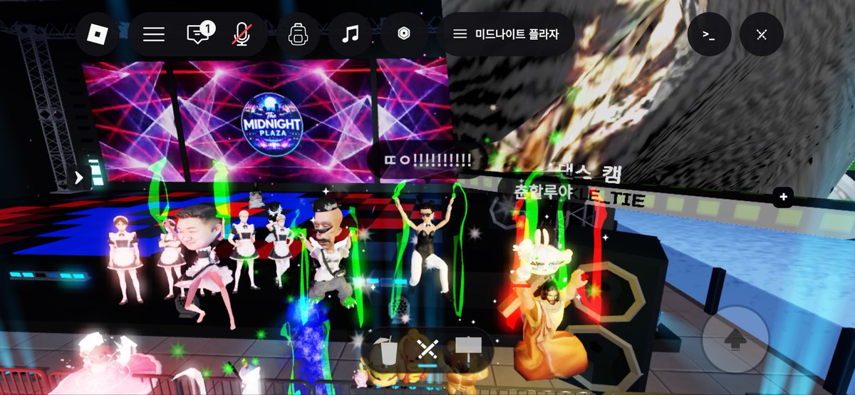 u_nxeon's tweet photo. 로블클럽 1일1출석 4일차. 중독됨 https://t.co/iAn6IM6qON