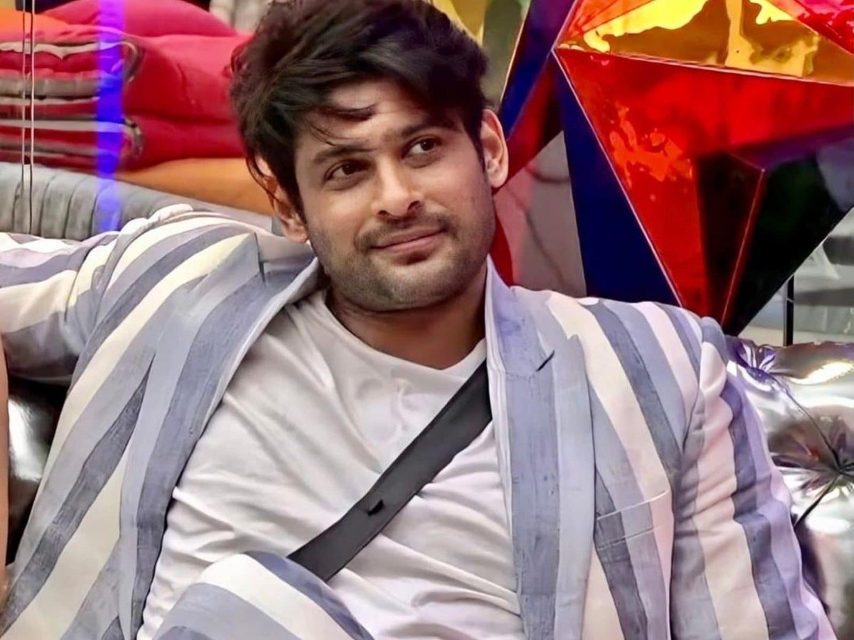 Diya_tweetz's tweet photo. It still hurts the same, even after all this time. Missing you, remembering you, and loving you endlessly, Sid. Will always carry your memory in my heart. ❤️

#SidharthShukla #SidharthShuklaLivesOn https://t.co/JpWDyryY2E