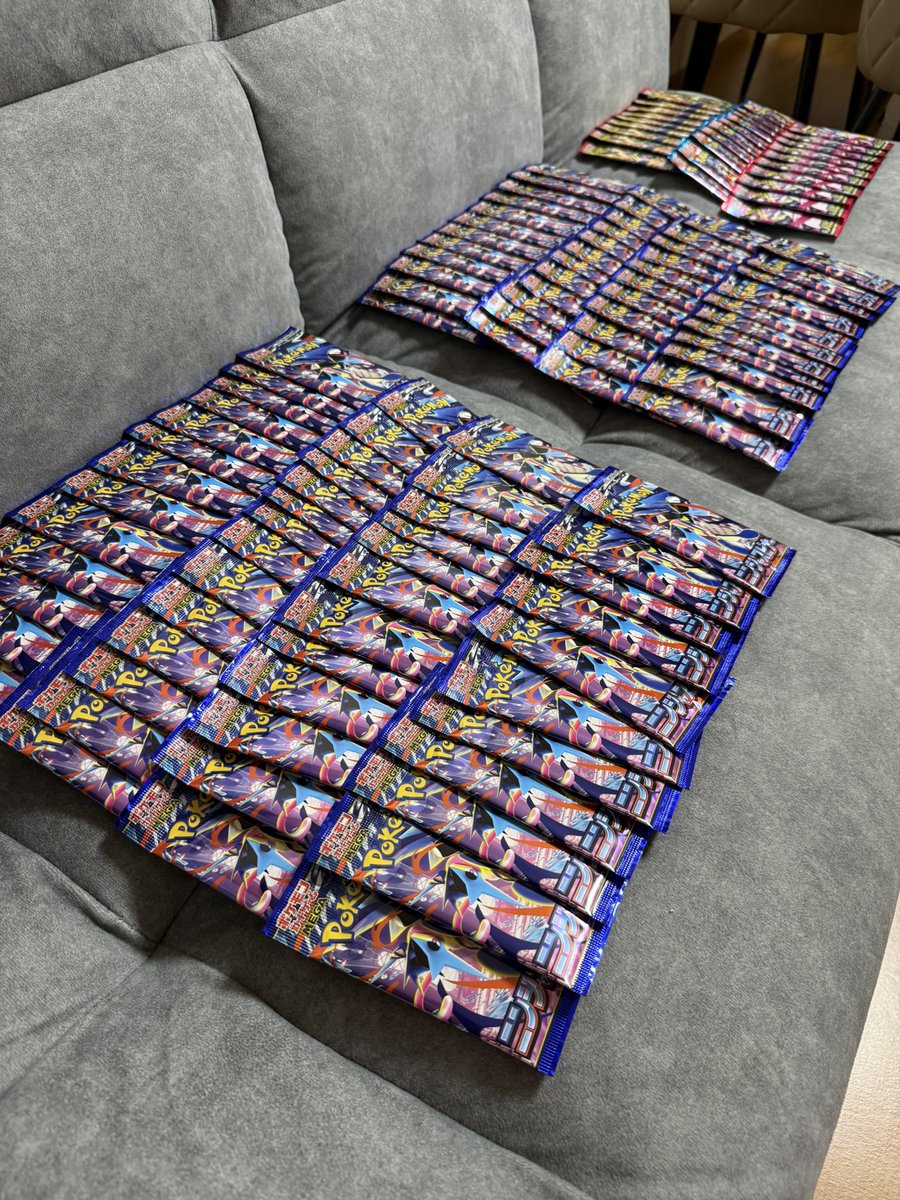Yvelram's tweet photo. コンビニ３時間の結果
125Pゲッチュ！！ https://t.co/BgwFCcp6dg