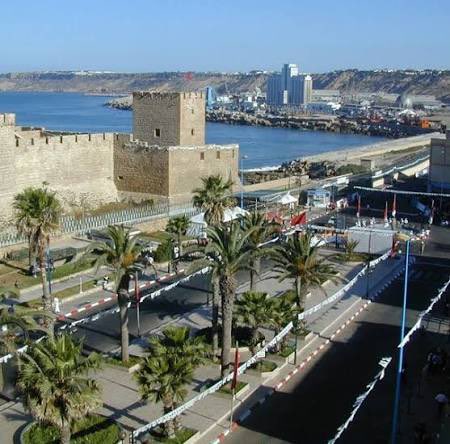 Simo__Ben's tweet photo. ورقة علمية تقنية واقتصادية وبيئية مهمة لمهندس الأنظمة المغربي @Anass788 حول إمكانية توظيف مشروع أنبوب الغاز الأطلسي القادم من نيجيريا في تحويل مصدر الوقود بمحطة أسفي الحرارية من الفحم للغاز الطبيعي

رابط الدراسة تحت التغريدة👇🏻

السيناريو B فالدراسة أجده معقول إقترح فيه تشغيل المحطة بالغاز والفحم معاً
يتضمن هذا السيناريو تزويد المرجل الحالي بمواقد غاز إضافية
إلى جانب مواقد الفحم، مما يسمح بتغيير نسبة كل نوع من الوقود وفقًا لتوافر الغاز وحتى تكلفته معقولة مقارنة بباقي السيناريوهات