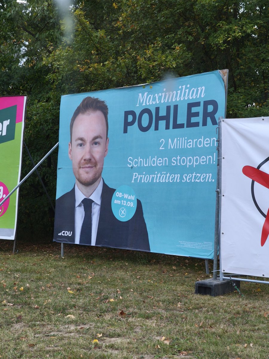 LarsLego13's tweet photo. Müsste genau dein Humor sein... 
@ulfposh https://t.co/dnvzbXlOb3