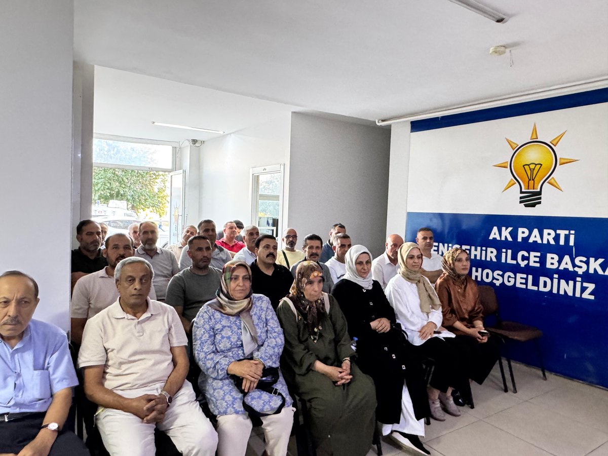 akyenisehir021's tweet photo. Teşkilatımızın istişare ve ortak akıl anlayışını güçlendiren Ağustos Ayı İlçe Danışma Meclisi Toplantımızı; 

İlçe Başkanımız sn. @enderkarahan1 Başkanlığında, İl Başkan Yardımcımız sn. Didem Yekta Türkan ve kıymetli teşkilat mensuplarımızın katılımıyla gerçekleştirdik. https://t.co/zDE5aOeFVN