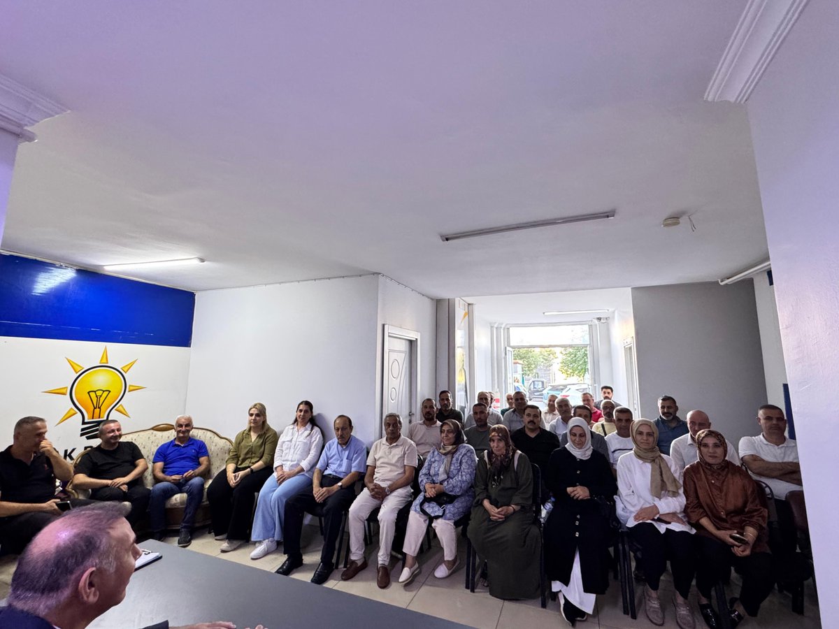 akyenisehir021's tweet photo. Teşkilatımızın istişare ve ortak akıl anlayışını güçlendiren Ağustos Ayı İlçe Danışma Meclisi Toplantımızı; 

İlçe Başkanımız sn. @enderkarahan1 Başkanlığında, İl Başkan Yardımcımız sn. Didem Yekta Türkan ve kıymetli teşkilat mensuplarımızın katılımıyla gerçekleştirdik. https://t.co/zDE5aOeFVN
