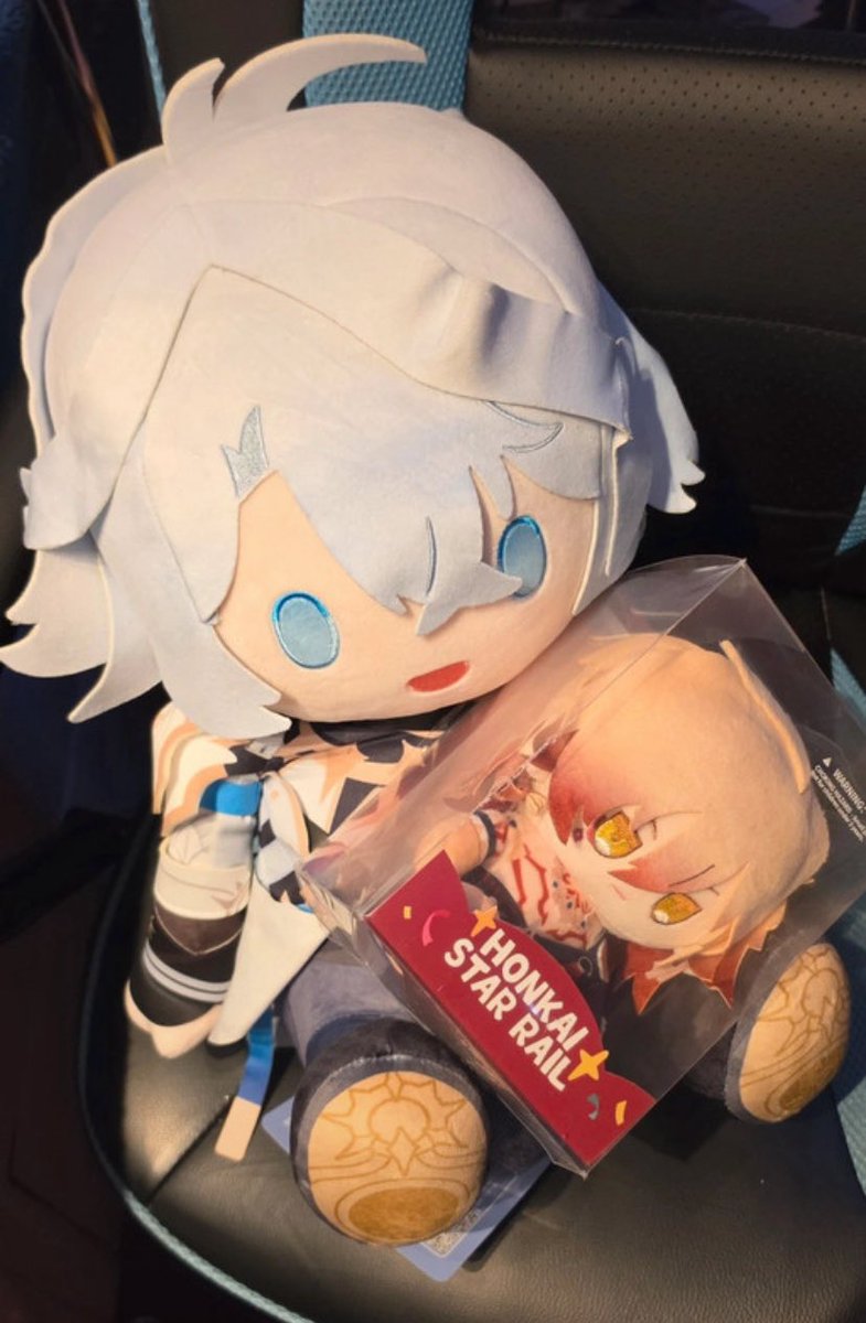 oomfling's tweet photo. THIS REPLY I GOT FROM SELLING MY MYDEI PRO MAX OH MY GOD ITS SO CUTE :( im so glad he will be cherished https://t.co/wyJEPTmDnA
