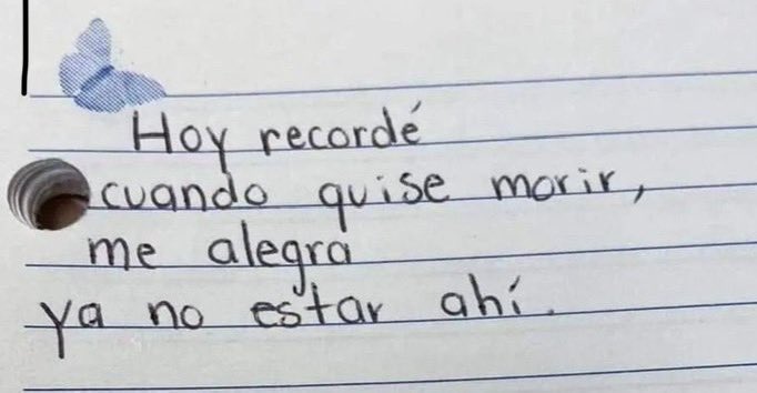 fgonzalezfradin's tweet photo. Por tooodos los que están peleando una guerra interna que, a veces, parece no tener fin… no estás solo/a. Hablemos, siempre 💛 https://t.co/ysbjC2caD7