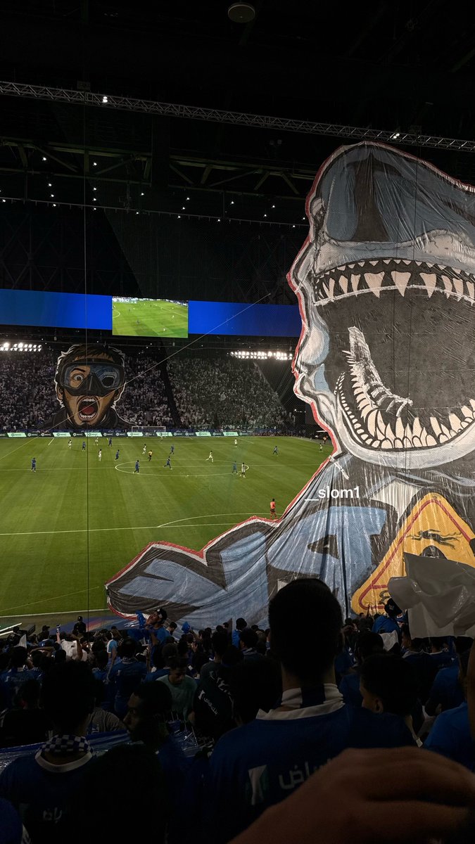 __slom1's tweet photo. الاهلي يغرق بالموج الازرق 🦈💙💙💙
#الهلال_الأهلي 
#الهلال https://t.co/LhLH7SWaXa