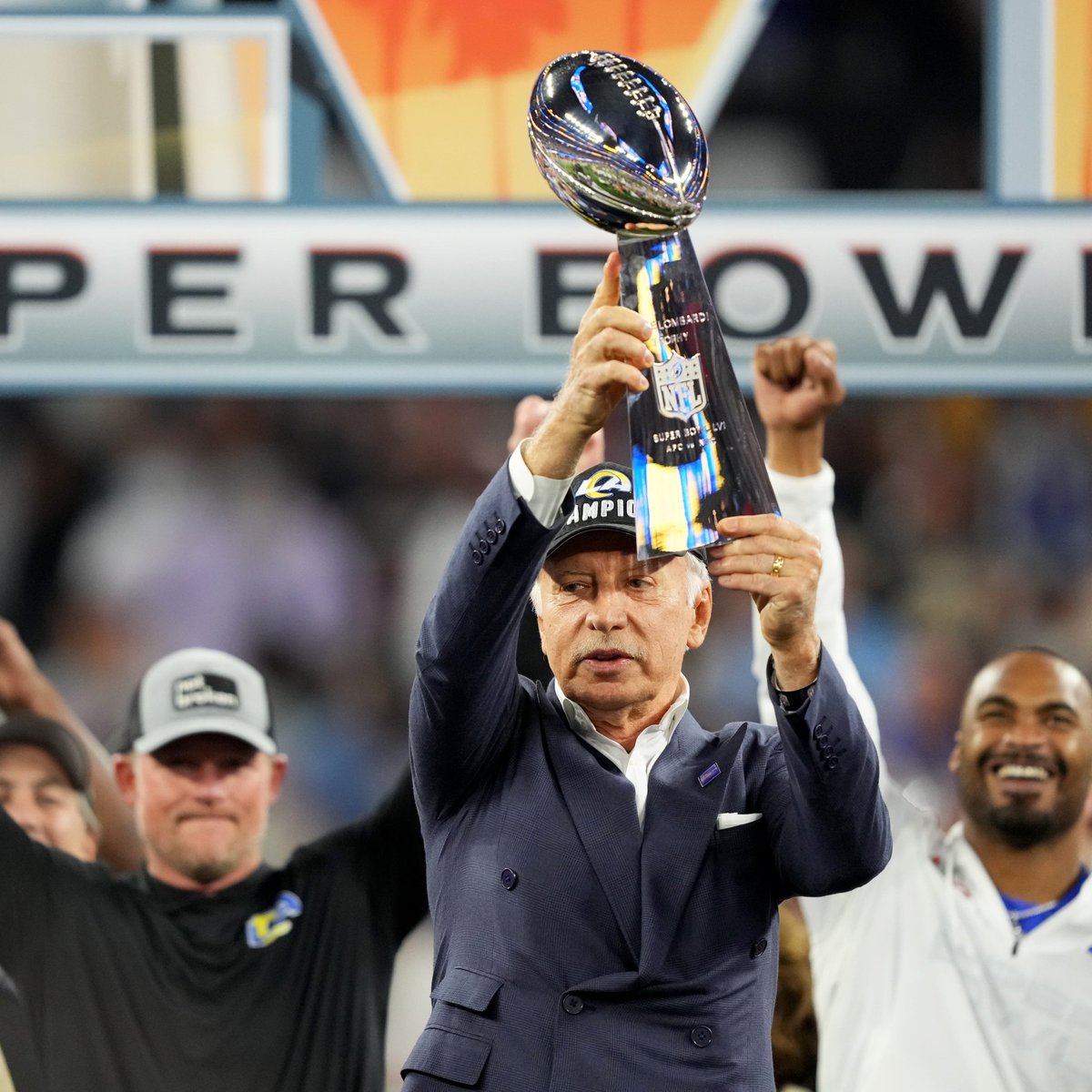 MySportsUpdate's tweet photo. Stan Kroenke’s sports empire is now set to look like this:

Los Angeles Angels — MLB
Los Angeles Rams — NFL
Denver Nuggets — NBA
Colorado Avalanche — NHL
Colorado Rapids — MLS
Colorado Mammoth — National Lacrosse League
Arsenal F.C. — Premier League
Arsenal Women F.C. — Women’s Super League

Kroenke-affiliated teams have won major championships in the NFL, NBA, NHL, NLL, Premier League and Women’s Champions League since 2022.