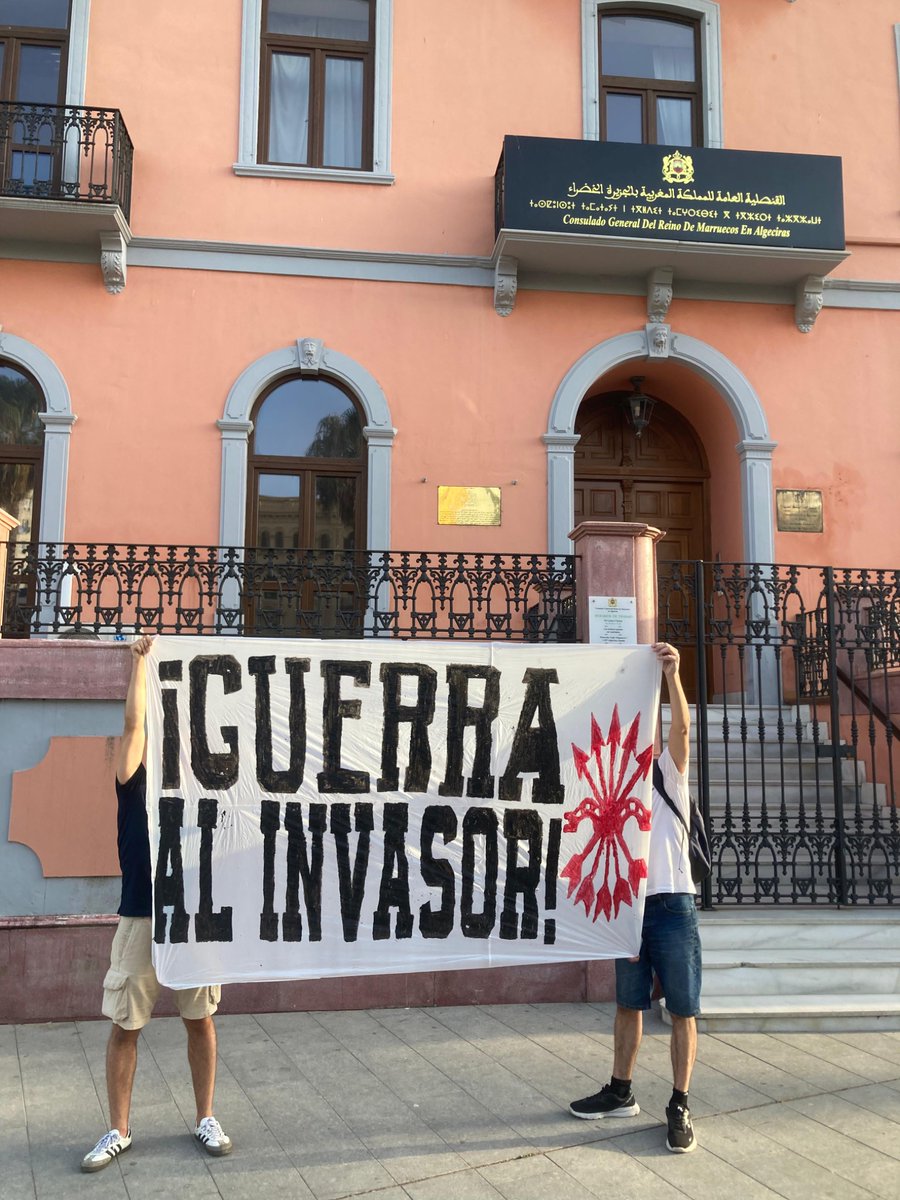 fe_algeciras's tweet photo. ¡GUERRA AL INVASOR!

📍Consulado de Marruecos. https://t.co/5dyDF3cYbJ