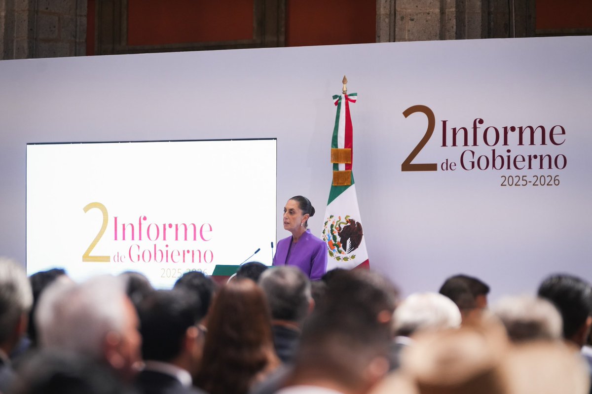 Politica30's tweet photo. 2/2 $ 1 billón destinado a Programas para el Bienestar.

💵 Más de 34 mil MDD en Inversión Extranjera Directa.

💰 Salario mínimo de $9,582 en 2026, frente a $2,800 en 2018.

🤖 11 iniciativas prioritarias sobre medio ambiente, doble nacionalidad e IA. @Claudiashein https://t.co/r3zsultx8w