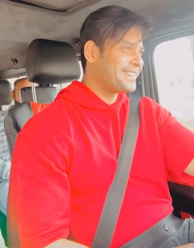 Pamela9216's tweet photo. Missing you in ways words could never explain…
Until we meet on the other side,
you’ll live in our memories, our prayers, and our hearts.
See you on the other side...

#SidharthShukla https://t.co/PxhQwQSzhn