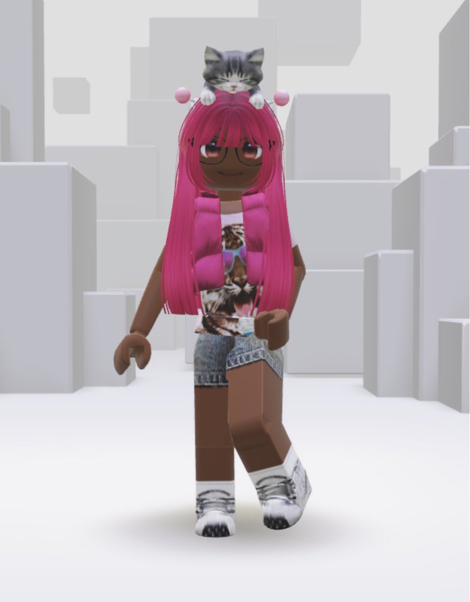 achocodachs's tweet photo. is it a canon event for black ppl on Roblox to have their avatar have white skin then slowly descend into darker or

only in 2024 or 2025 I began to be more comfortable w having my avatar have my actual skin color lol 

Internalized racism is so poopy https://t.co/oHg1BLWweA