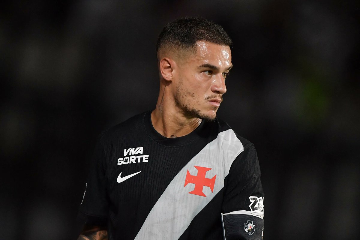 juliancastvt's tweet photo. 🚨🇧🇷 Coutinho-Espanyol: contactos en marcha.

El club perico ya habría trasladado al entorno del brasileño su interés. Se estudia un contrato corto, con salario condicionado a objetivos.

Las próximas horas serán clave. 👀

Nada cerrado todavía.
#Espanyol #RCDE #MercadoDeFichajes https://t.co/SUaYSHdtKY