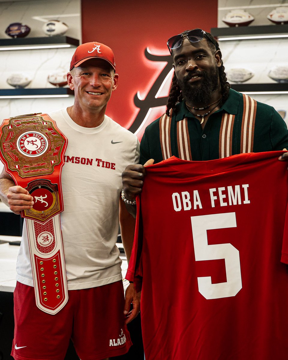 AlabamaFTBL's tweet photo. The Ruler 👑

Thanks for stopping by and speaking with the team @Obaofwwe @WWE https://t.co/ugKnNmWwnE