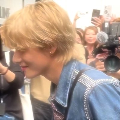 finnbIack's tweet photo. #NewProfilePic https://t.co/Jh1697njMt