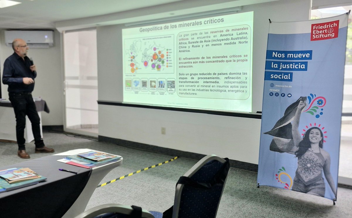 FES_TSE's tweet photo. @FESMEX @FESChile @brasil_fes @EnergiaEquidad @iniciativaclima @nuestrofuturoac @polentjcol @ccolaboracionc La brújula geopolítica apunta al aumento en la demanda de minerales del norte global mientras crece la explotación en el territorio latinoamericano.

🇲🇽En esta 5.ª edición, la conferencia analizará la política energética de México, reformas recientes y la industria eléctrica. https://t.co/CR13gvvmSi