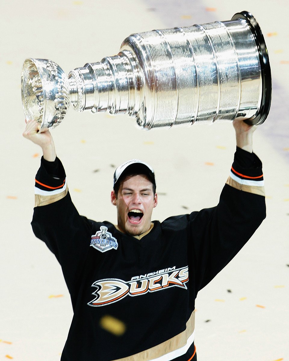 NHL's tweet photo. With the @AnaheimDucks retiring Ryan Getzlaf's number, let's take a trip down memory lane!

What's your favorite Ryan Getzlaf memory? 🦆 https://t.co/p7lZdQXUGH