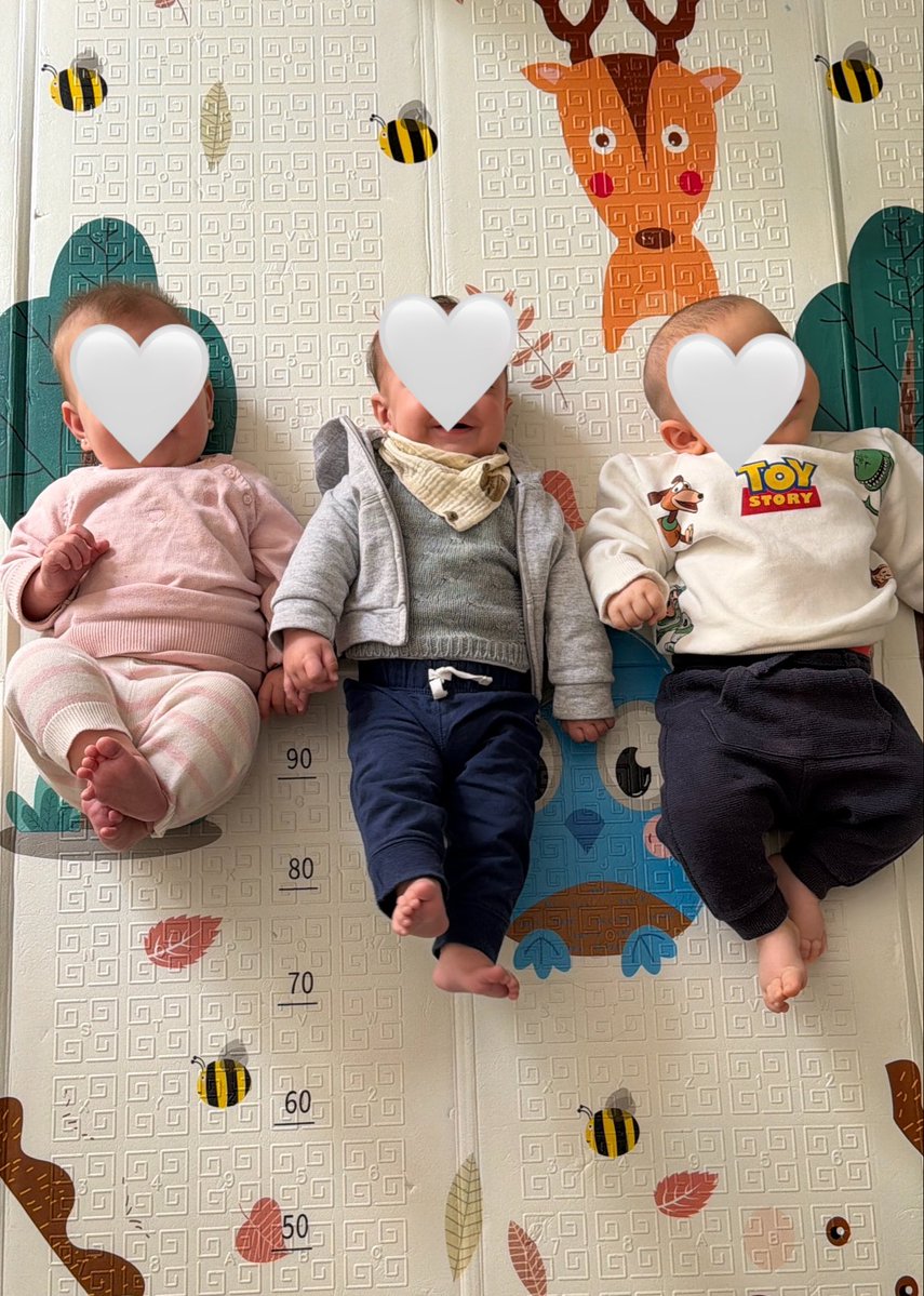 natalitttta's tweet photo. Los hijos de mis mejores amigas y el mío. De izquierda a derecha, de mayor a menor: Jachu de 5 meses, mi Camilo de 4 meses y Valentino de 3 meses. 
Amigas desde los dos años y ellos amigos desde la panza. Nuestro sueño hecho realidad. https://t.co/tccepLWERR