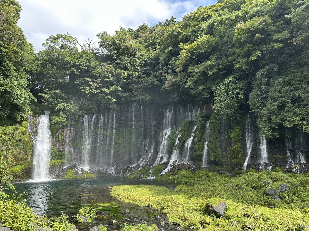 RS38437776's tweet photo. 何年か振りに白糸の滝。
涼しくて絶景でした！ https://t.co/gUbk3FoPvl