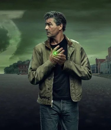 TheJokersGrimm's tweet photo. ‘LANTERNS’ showrunner, Chris Mundy, confirms episode 7 will focus on the backstory and psyche of Hal Jordan.

Further exploring what Hal meant in the premiere episode when he mentions having nothing to fear after losing a parent. https://t.co/JcKoUOU7ng