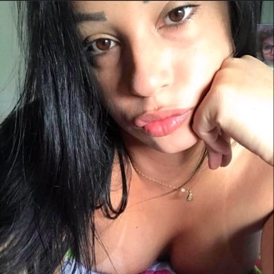 Alicebusetuda44's tweet photo. eu sou a garota que adoraria ganhar uma chupanda na busetinha🫦🥵🔥 https://t.co/vfSIKlFdNZ