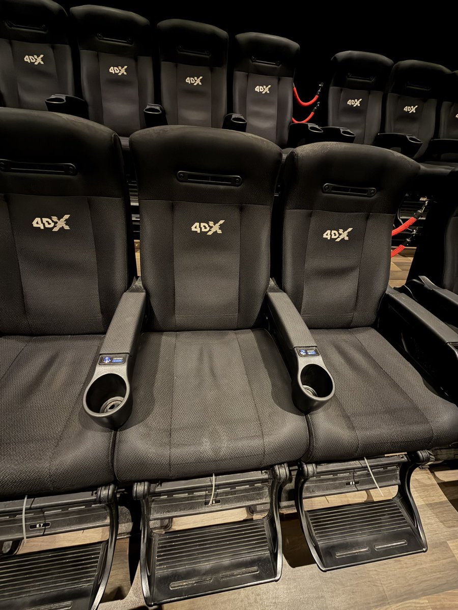 tatsukienter's tweet photo. 4DX3D最っ高でした❗️😆
体全身で没入できます🪄🪽

#ハリーポッター
#バックトゥホグワーツ https://t.co/3VsLAzwj3B