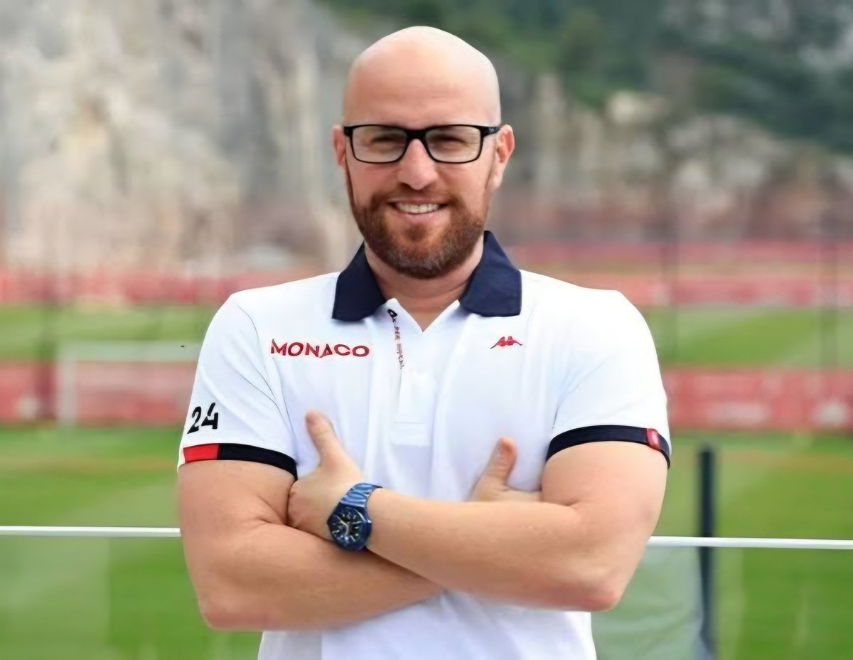 TheBlueDodger's tweet photo. This is Monaco CEO Thiago Scuro, who led all negotiations...not the first bald dude to fuck us over.

#CFC https://t.co/EG3vrCNnvw