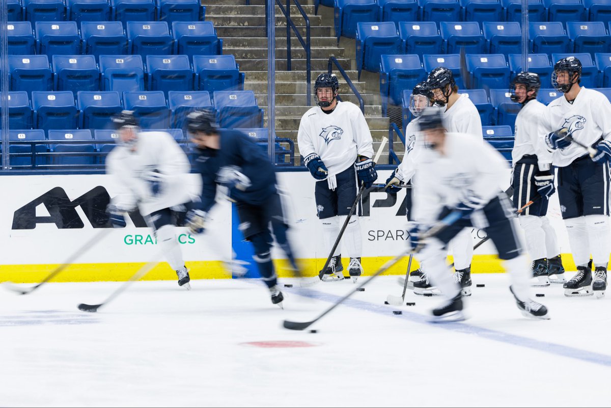 UNHMHOCKEY's tweet photo. Back on the ice. See you soon 😼

Home Opener. October 23th &amp; 24th vs. Michigan State. 

Tickets ➡️ https://t.co/1WCOLK1QP7

#BeTheRoar https://t.co/MyF6OGluE5