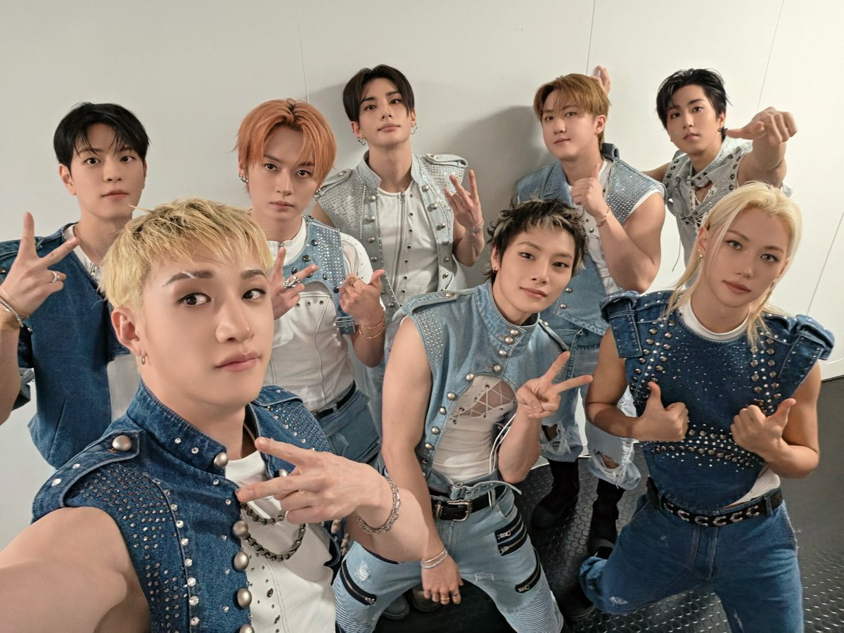 sasunarumylife's tweet photo. Sean serios, quienes ustedes creen que se liaron aunque sea UNA vez y pq minho y jisung https://t.co/VdRexPdlgE