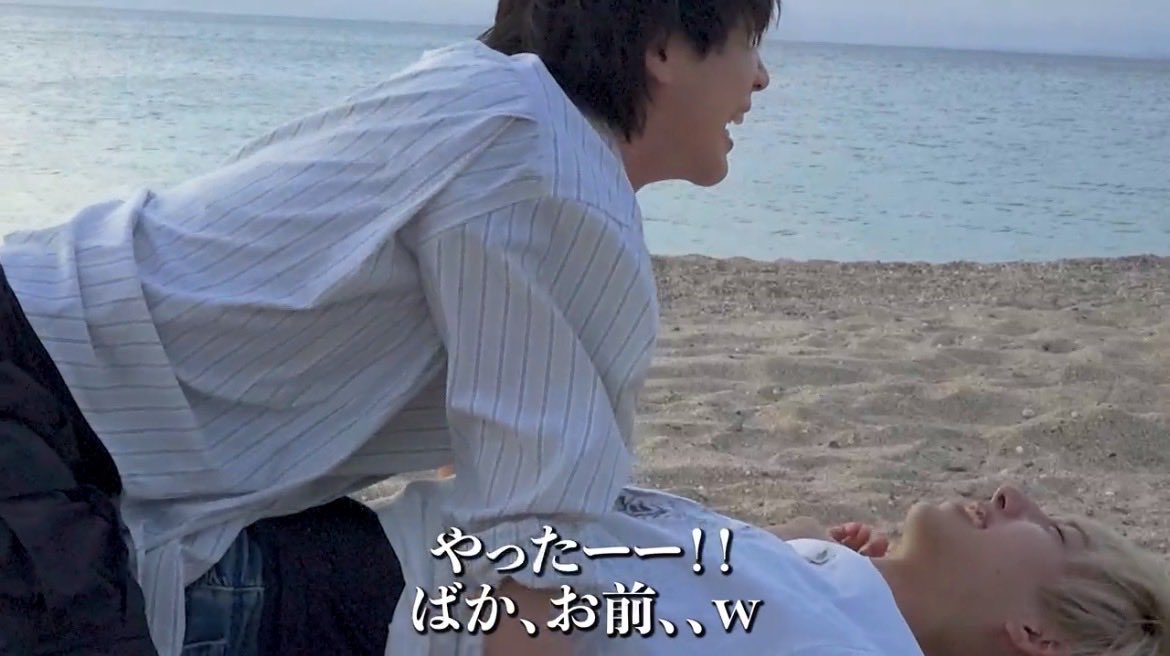 maa151923's tweet photo. ドラマだと分かってたはずなのに、リアルとごっちゃになっちゃって感情がとっ散らかった日から１年か…

今までアチコチに推しがいたんだけど、今ではもう２人しか見えない目です。

ずーーっと幸せでいておくれ✨

#おにラブ　#おにサブ https://t.co/NGPcJGXo7n