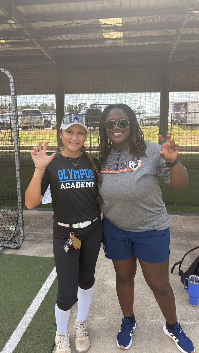 AMA_Morales16u's tweet photo. 2028 Jazmine Leal Showcasing her skills at Saturdays Camp! Keep showing out Jaz! #family #olympusacademy #uncomitted2028 https://t.co/0dBMx5OiRN