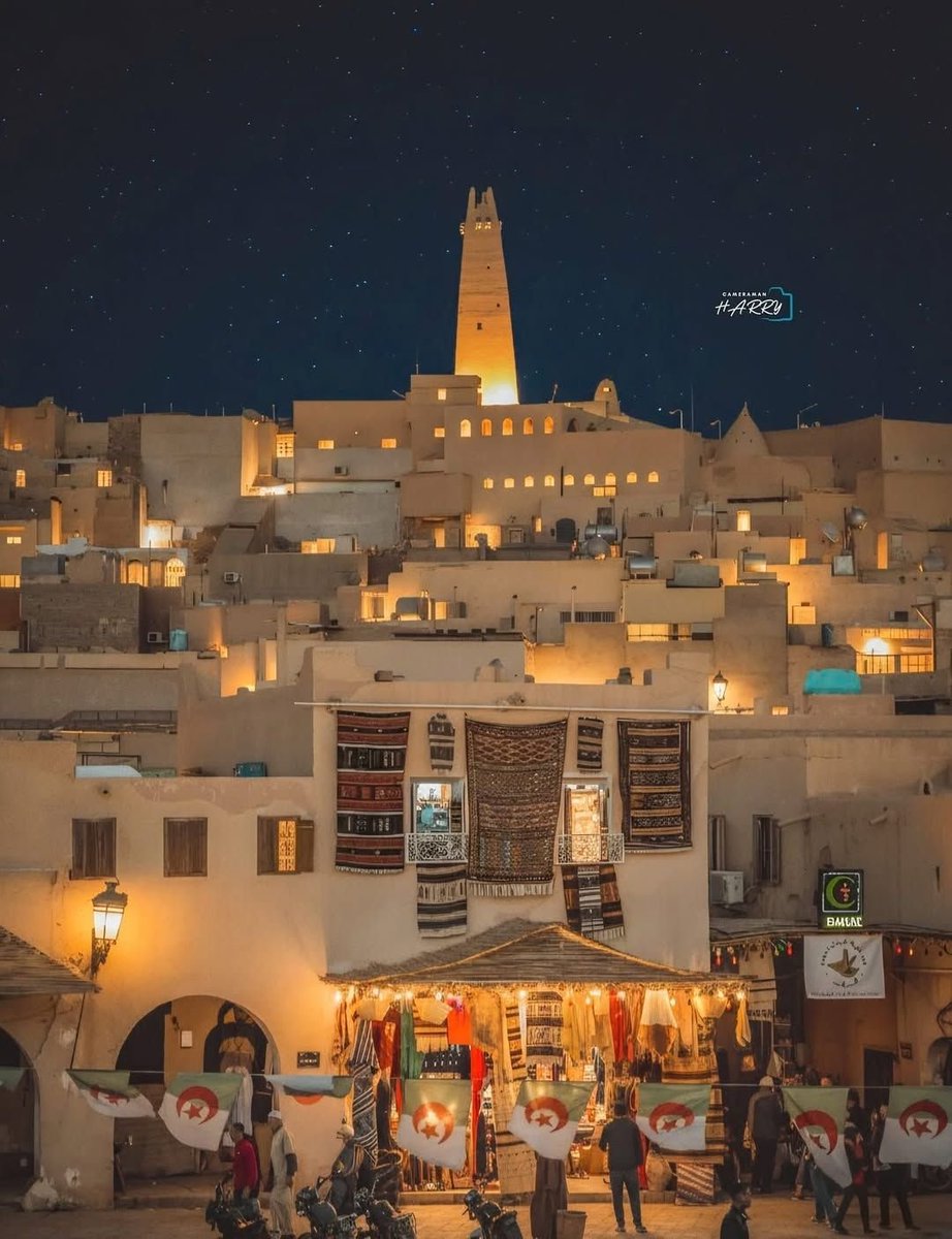 Harounz00's tweet photo. Ghardaia by Night 🇩🇿✨ https://t.co/Nzl3nPK9Nh