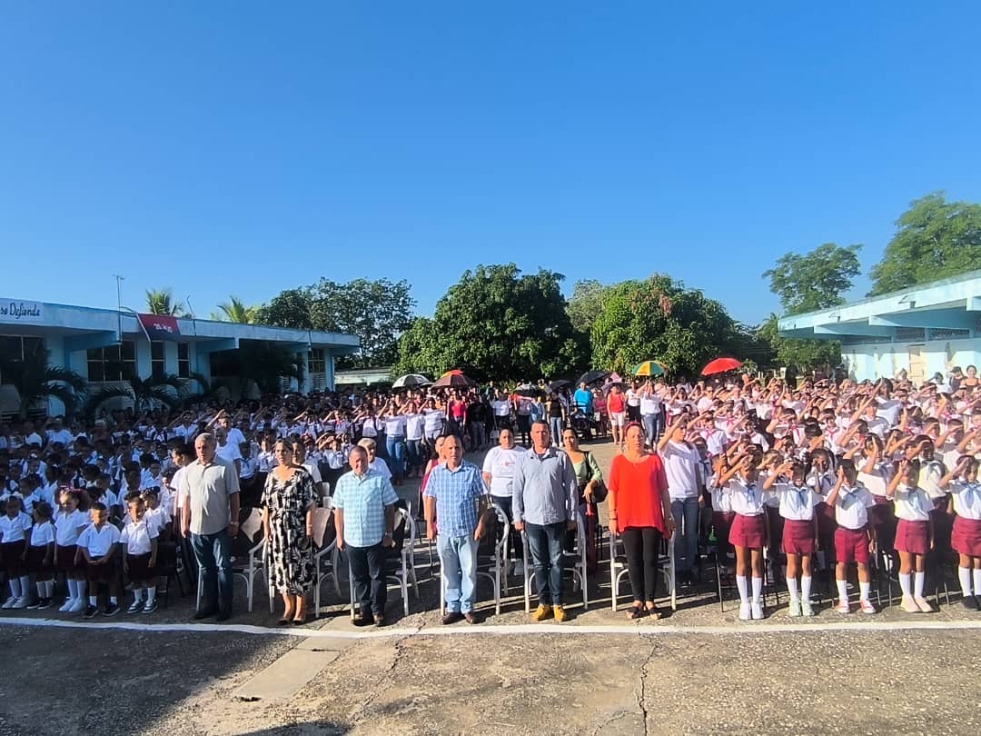Ampp_Sierpe's tweet photo. Comoen toda #Cuba, inicia en #LaSierpe el curso escolar 2026-2027. Bienvenidos a las aulas. https://t.co/9on4Y2fOw9