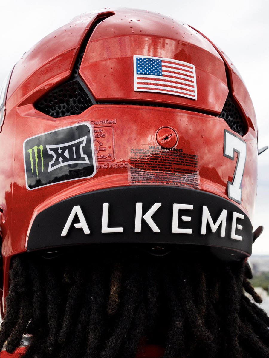 utahathletics's tweet photo. We are proud to announce our official partnership with ALKEME Insurance‼️

The new sponsorship will see the ALKEME name featured on @Utah_Football helmet bumpers. 

🗞️ https://t.co/XKRB0HEExl

#GoUtes https://t.co/0YX0gldMRh