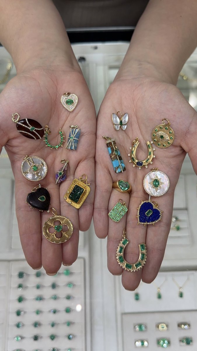 JREMERALD's tweet photo. September Emerald Jewelry Wish List | Colombian Emerald Fine Jewelry & Luxury Holiday Gift Ideas
#emerald #emeralds #colombianemerald #colombianemeralds #emeraldjewelry #emeraldring #emeraldnecklace #emeraldearrings #emeraldbracelet #naturalemerald #greenemerald #finejewelry https://t.co/b3jq6eyjDi