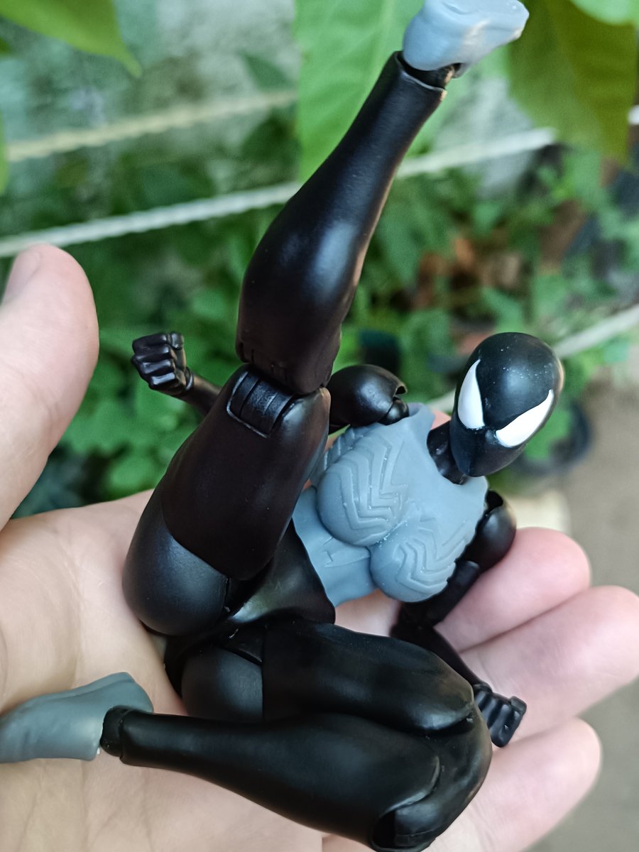 Trujillos99's tweet photo. Black Suit Custom Figure Wip https://t.co/VrFPmf65K9