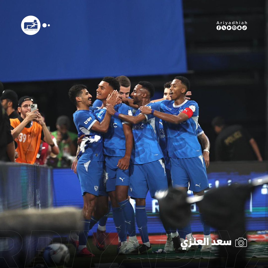 ariyadhiah's tweet photo. واتكينز .. احتفال الهدف الأول بقميص #الهلال ⚽️ 

#الهلال_الأهلي 
#دوري_روشن_السعودي🇸🇦
#RoshnSaudiLeague https://t.co/PT4Ab8rGbp