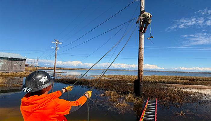 GCIAK's tweet photo. Building a network in Western Alaska takes more than engineering. It takes barges, aircraft, winter construction, and years of planning. Equipment is now arriving for the next phase of the AIRRAQ Network as work continues across the YK Delta. https://t.co/HyCLIOfBmt