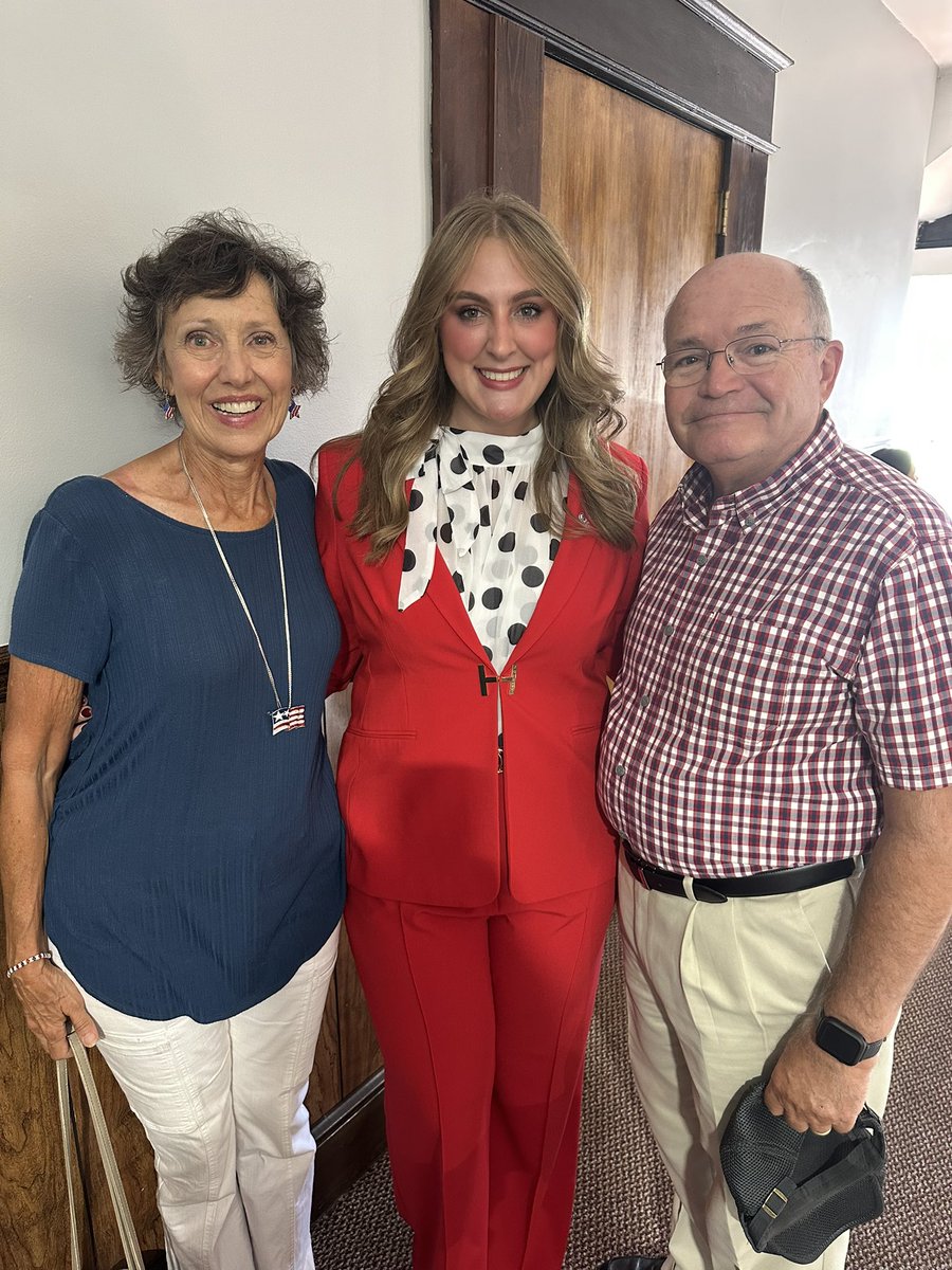 lakiederrick's tweet photo. Officially sworn in as a Sullivan County Commissioner.

To my family, friends, and constituents: thank you for your prayers, encouragement, and support. And to the God who created me for such a time as this, I thank You and give You all the honor and praise.

I am so proud and humbled to serve the county I love and call home. I am ready to put Christ, the Constitution, and conservative principles at the forefront of Sullivan County politics—and to serve with conviction, integrity, and purpose.

The work begins now!