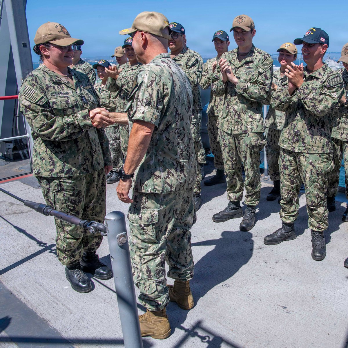 SurfaceWarriors's tweet photo. 🇺🇸⚓️ VCNO Visits USS Ashland

Vice Chief of Naval Operations Adm. Jim Kilby visits USS Ashland (LSD 48) at Naval Base San Diego, Aug. 31, 2026.

📸 MC1 Sara Eshleman

#USNavy | #SurfaceWarriors | #ReadyOnArrival

@USNavy | @USNavyCNO | @USPacificFleet https://t.co/mWIBUJCPvZ