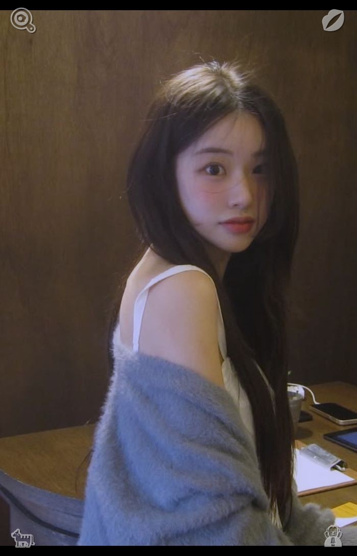 tossi_nch's tweet photo. 🎮 Playing a video game with my sister—she's all business. Another yank, harder this time. I pull the line in, and there it is: a bluefish putting up a fierce fight, its mouth chomping away. I bring it aboard, chuckling while it flops around on the deck. Once I've got it in the https://t.co/6k2eC7muv5