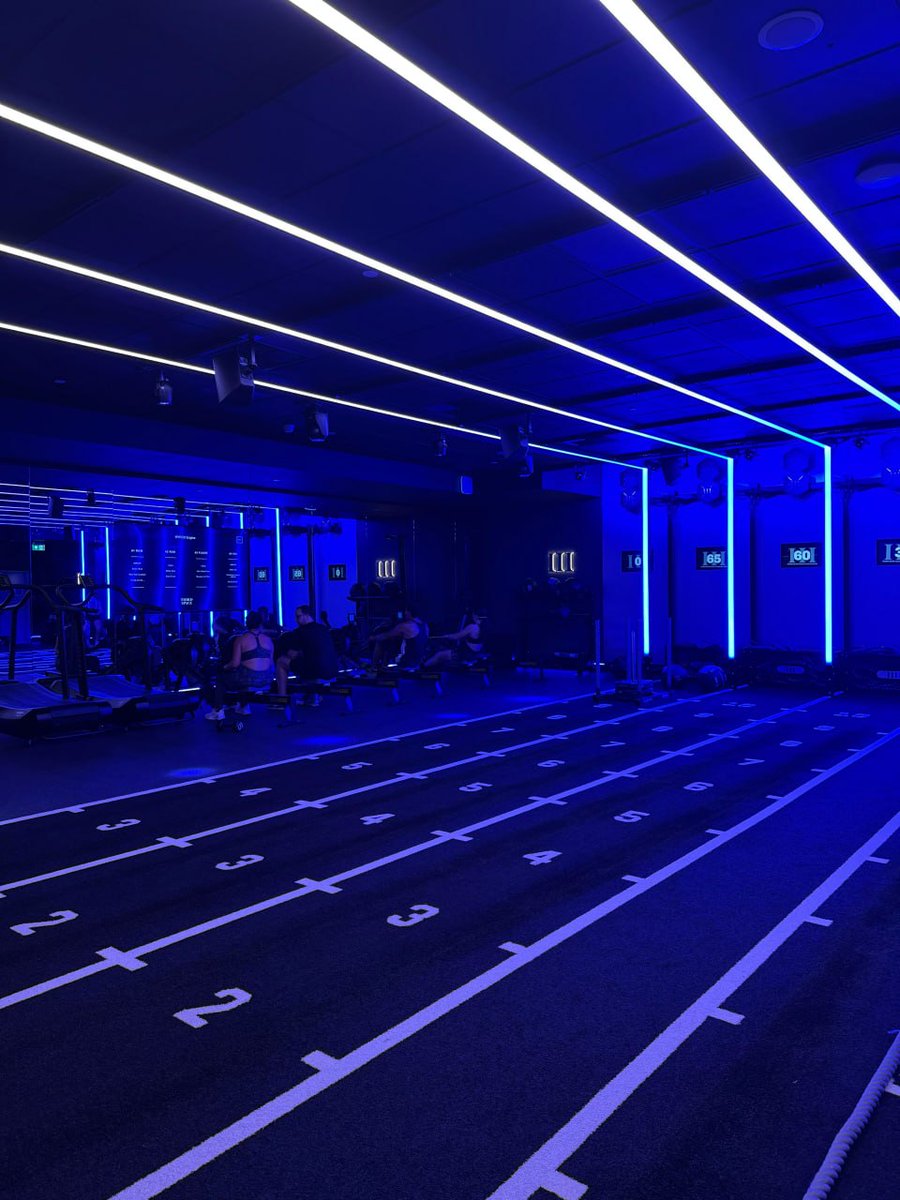 Aanli925c's tweet photo. I wish you a successful meetinI finally have some free time today; I haven't been able to work out in ages because of work.💪📷 💪 https://t.co/pRpOHd3rYf